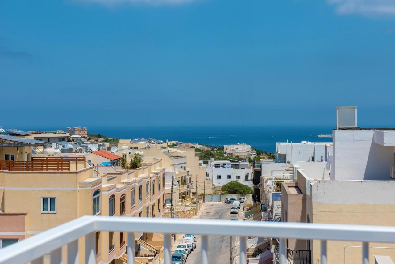 Summer Breeze Penthouse With Private Hot Tub & Terrace With Panoramic Views, By Getawaysmalta Mellieħa Kültér fotó