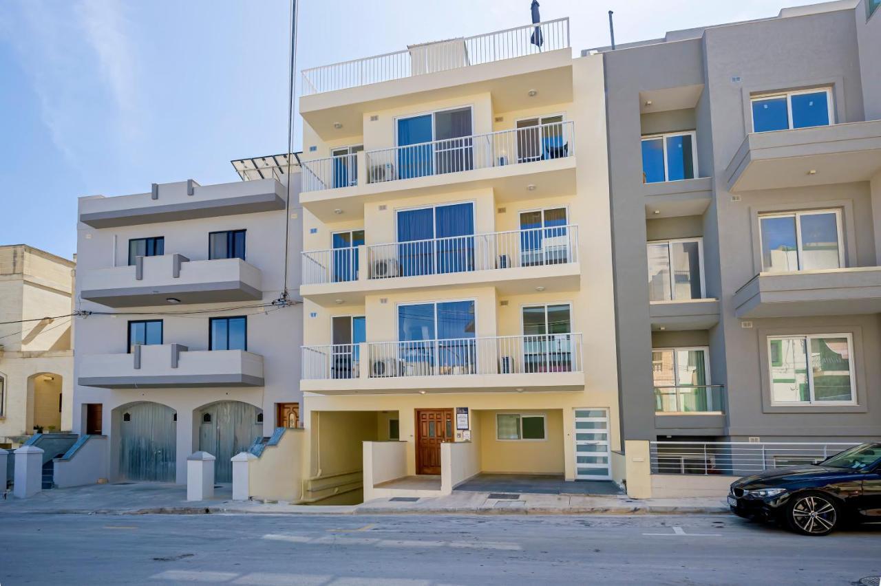 Summer Breeze Penthouse With Private Hot Tub & Terrace With Panoramic Views, By Getawaysmalta Mellieħa Kültér fotó